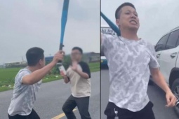 Xác minh tài xế xe bán tải dùng gậy bóng chày đánh người ở Thái Bình
