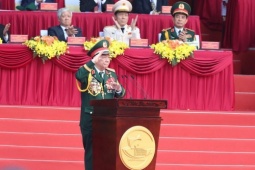 Chân dung vị tướng phát biểu tại lễ kỷ niệm 50 năm thống nhất đất nước