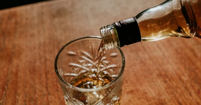 Sự thật đáng lo ngại về tác hại của rượu đối với cơ thể
