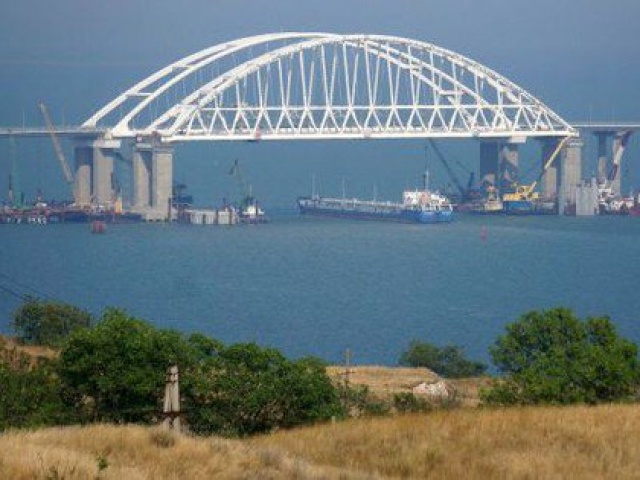 Ukraine phá hủy radar S-400 Nga, EU tuyên bố ‘nóng’ về Crimea