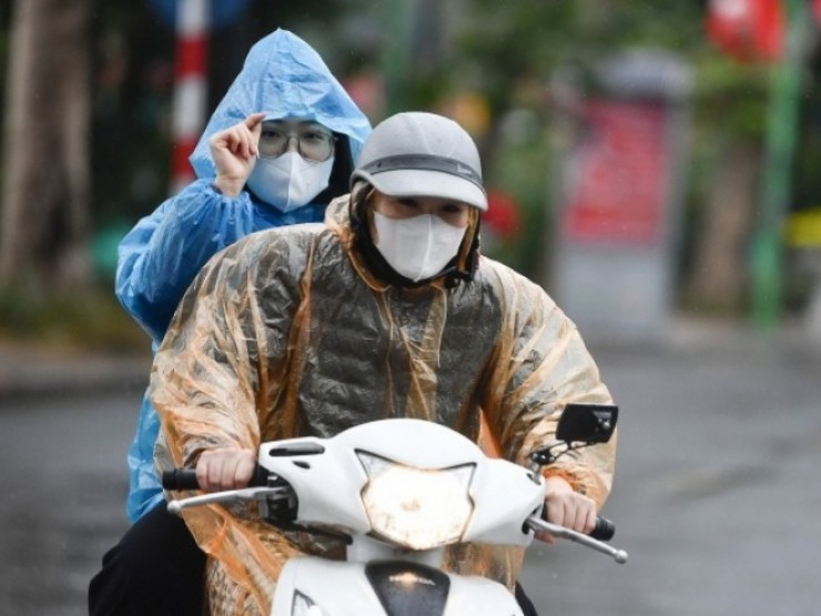 Dự báo thời tiết 1/5/2025: Không khí lạnh tràn về, miền Bắc mưa lớn cục bộ