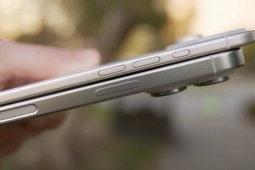 Rò rỉ hình ảnh cho thấy độ mỏng đáng kinh ngạc của iPhone 17 Air