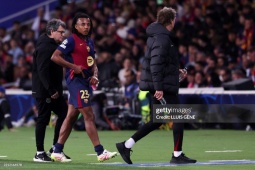 Barca - Inter thiệt quân sau đại chiến Cúp C1, Martinez nối gót Kounde rời sân sớm