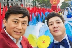 2 NSND biểu diễn mở màn tại lễ diễu binh: Người là Phó Giám đốc, người là Tiến sĩ âm nhạc