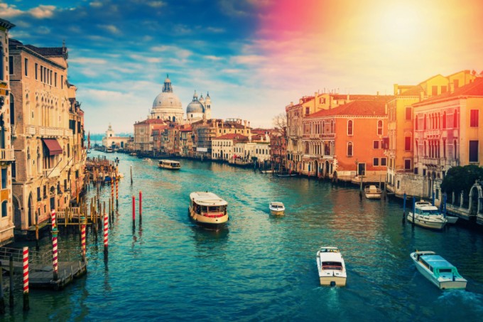 Khu vực Grand Canal của Venice, nơi du thuyền của Bezos không thể lại gần vì quá lớn. Ảnh: Vrogue