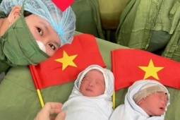 Cặp song sinh chào đời ngày 30/4, bố mẹ đặt cho cái tên nghe là biết yêu nước nồng nàn