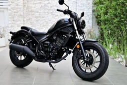 Ngắm 2025 Honda Rebel 300 E-Clutch mới ra mắt thị trường