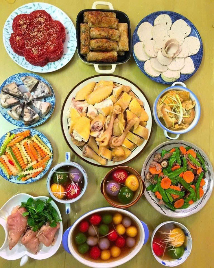 Cơm nhà là “liều thuốc” chữa lành sau cả ngày mỏi mệt.