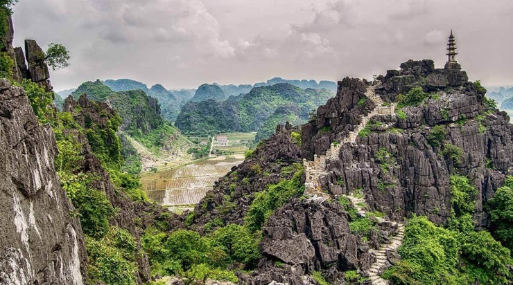 Núi Ngọa Long. Ảnh: Phuotvivu