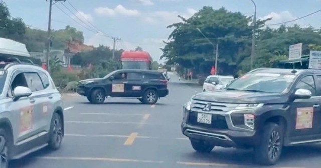 Xác minh vụ ô tô chắn ngang quốc lộ 20 cản đườn...