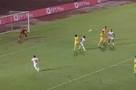 Video bóng đá Hải Phòng - SLNA: Đôi công hấp dẫn, cột dọc cứu thua (V-League)