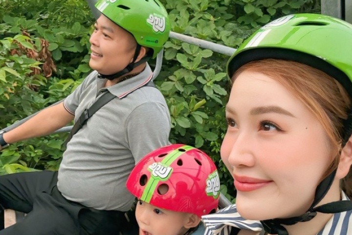 Bảo Thy run sợ khi đi chơi cùng chồng con
