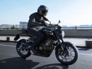 Trình làng 2025 Honda CB125R phong cách cổ điển hút dân tập chơi