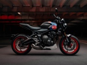 Tuyệt đẹp ấn bản đặc biệt 2026 Triumph Trident Triple Tribute