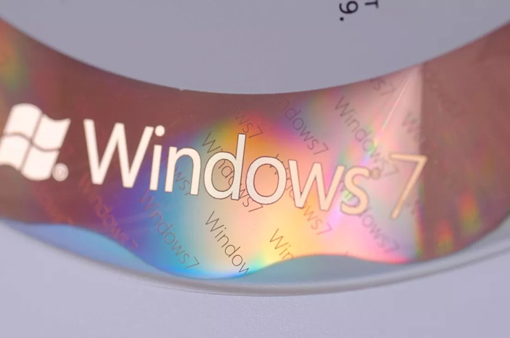 Windows 7 từng có một sự cố khởi động rất lâu do lỗi hình nền.