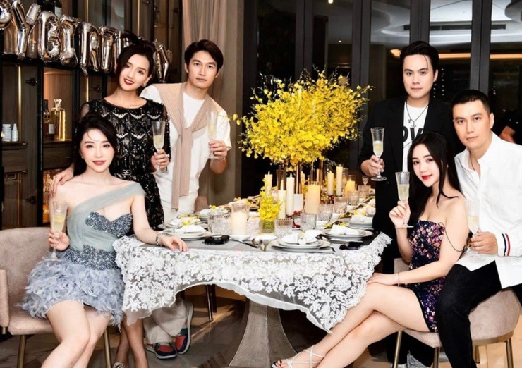 Dù ai cũng bận nhưng có dịp nhóm của Lã Thanh Huyền lại tụ tập, đặc biệt trong những lần sinh nhật các thành viên trong nhóm. Ảnh: FB Lã Thanh Huyền.