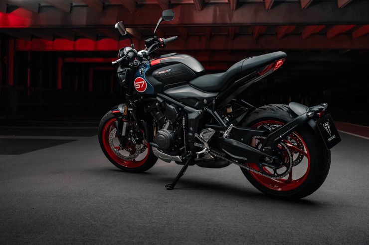 Tuyệt đẹp ấn bản đặc biệt 2026 Triumph Trident Triple Tribute - 10