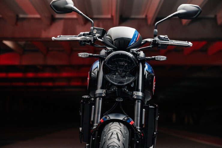 Tuyệt đẹp ấn bản đặc biệt 2026 Triumph Trident Triple Tribute - 1