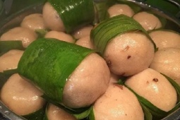 Loại bánh nhà nghèo ngày xưa ăn chống đói, giờ thành đặc sản được nhiều người lùng mua