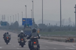 Đoàn mô tô  ' xé rào '  vào cao tốc Hải Phòng - Móng Cái, Cục CSGT vào cuộc