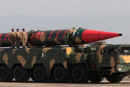 NÓNG trong tuần: Bộ trưởng Pakistan cảnh báo sử dụng 130 đầu đạn hạt nhân với Ấn Độ