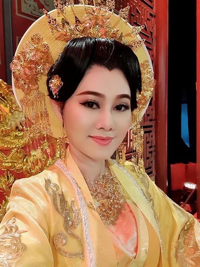 Cô đào tài hoa và xinh đẹp bậc nhất làng cải lương sở hữu nhiều tài sản giá trị, tuổi 44 vẫn lẻ bóng - 3