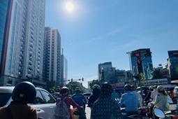 Thời tiết Hà Nội 10 ngày tới và cả nước: Người dân Thủ đô hứng chịu thời tiết khó chịu, Nam Bộ vào mùa mưa sớm