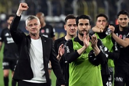 Solskjaer chấm dứt giấc mơ vô địch của Mourinho, " Người đặc biệt " đổ lỗi