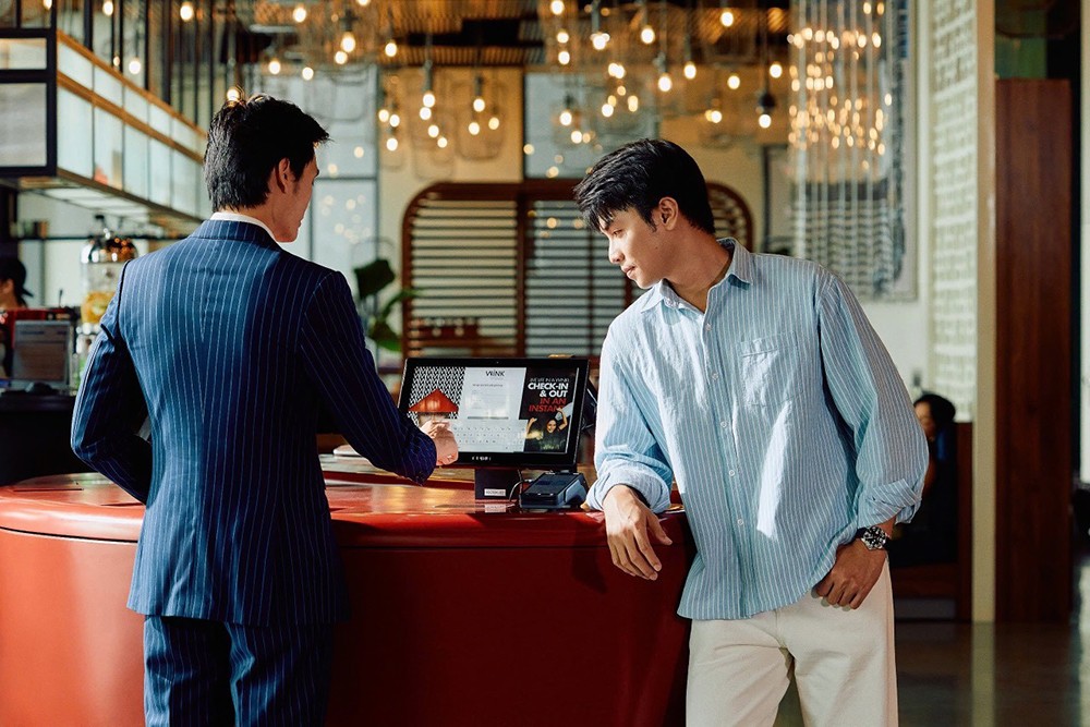 Trải nghiệm công nghệ nhận - trả phòng tức thời qua ứng dụng Wink hoặc quầy check-in tự động