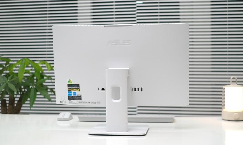 ASUS V440: Máy tính để bàn tinh giản "tất cả trong một" - 3