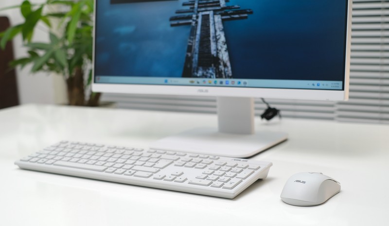 ASUS V440: Máy tính để bàn tinh giản "tất cả trong một" - 4