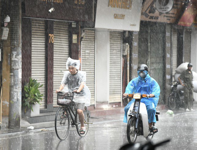 Miền Bắc có thể xuất hiện mưa dông rải rác trong chiều tối nay (6/5). Ảnh minh hoạ: Như Ý