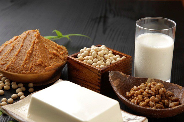 Protein thực vật trong đậu nành cũng có thể cải thiện sức khỏe tim mạch và giảm lượng lipid trong máu. Ảnh minh hoạ