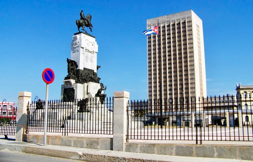 Bệnh viện Phẫu thuật Hermanos Ameijeiras (La Habana) - một bệnh viện tuyến cuối của Cuba. Ảnh: YEMMI VALDÉS