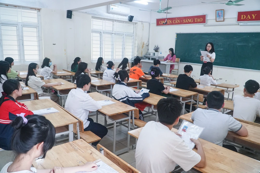 Việc dạy 2 buổi/ngày đảm bảo không thu phí và giảm áp lực với học sinh. Ảnh minh hoạ: TT