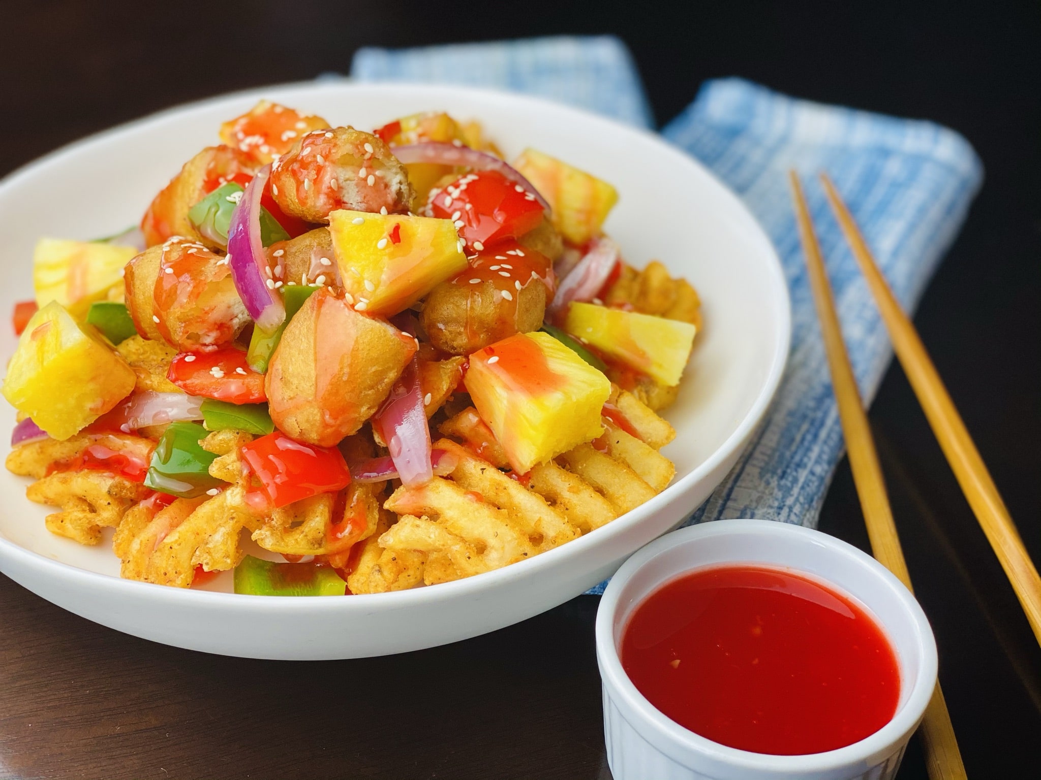 Khoai tây với thịt gà xào chua ngọt