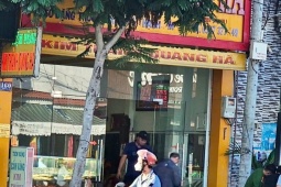 2 thanh niên cướp tiệm vàng ở TP.HCM bị bắt sau 5 giờ gây án