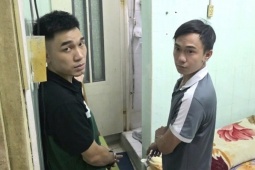 Bắt khẩn cấp kẻ khống chế chủ nhà nghỉ cướp 16 cây vàng