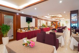 Dừng chân nơi bình yên, thưởng thức buffet chay Khách sạn Viễn Đông