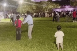 Dân mạng nói gì sau lần thứ 3 đơn vị  " khai hỏa "  súng thần công xin lỗi?