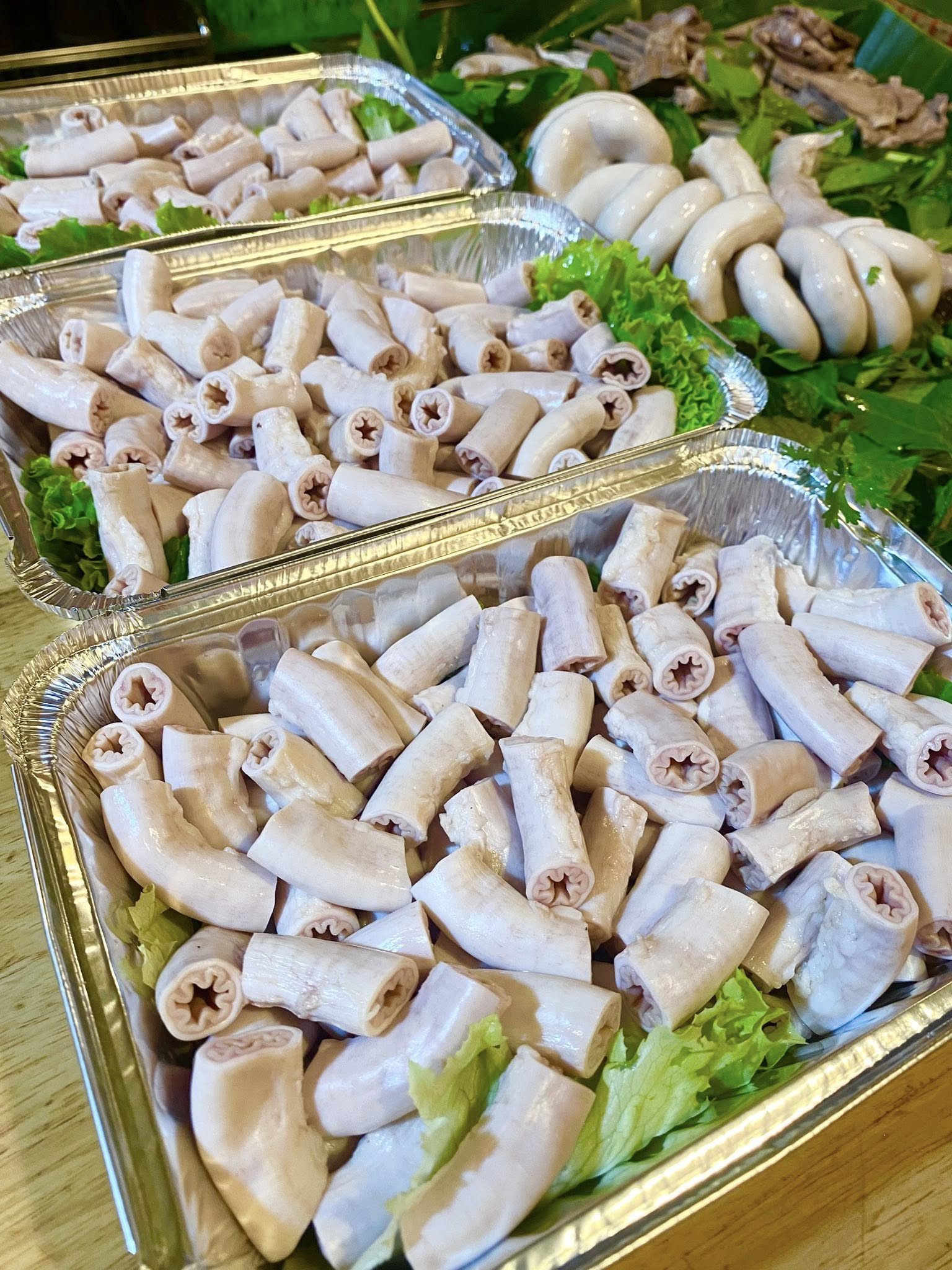 Hiện, lòng se điếu đã sơ chế sạch được chị Xuân bán cho khách với giá từ 3-4 triệu đồng/kg. Ảnh: Xuân Nguyễn