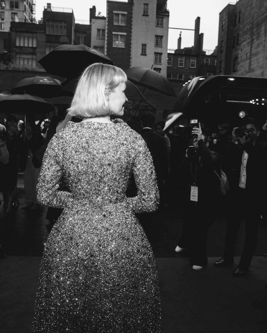 Các thiết kế "nghệ thuật may đo" cao cấp tỏa sáng ở Met Gala 2025 - 5