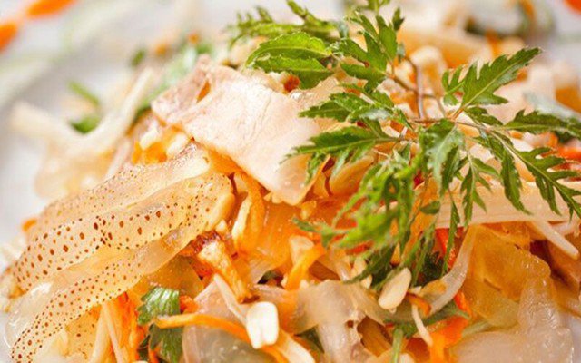 Món sứa cuốn tôm thịt