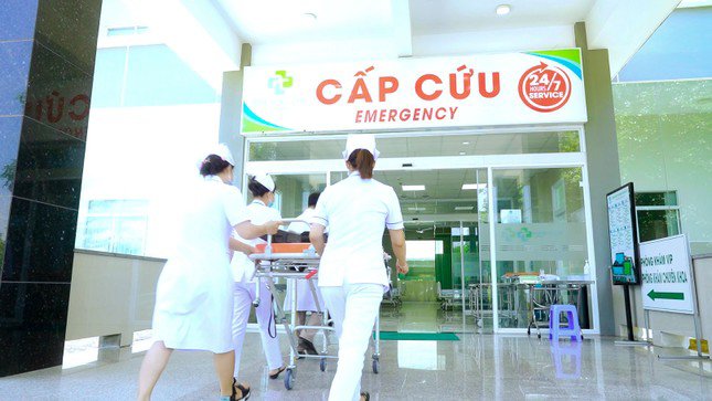 Mặc dù bệnh nhi không có người thân đi cùng, BVĐK Hòa Bình vẫn khẩn trương tiến hành cấp cứu ngay, điều trị tích cực nhằm ưu tiên cao nhất cho việc bảo toàn tính mạng của người bệnh. Ảnh minh họa: Internet