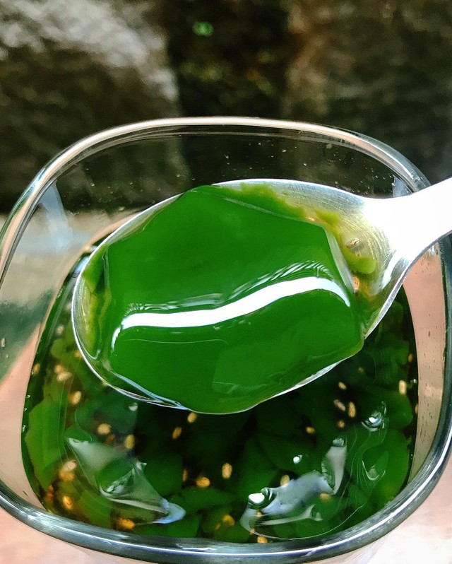 Loại lá có nhiều vào mùa hè vừa giải nhiệt vừa kiểm soát đường huyết tốt, đem làm nhiều món ngon mát bổ - 3