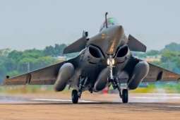 Pakistan tuyên bố đã bắn hạ 5 tiêm kích của Ấn Độ