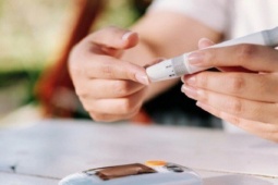 Nắng nóng, 3 việc người bệnh tiểu đường nên làm để ổn định đường huyết, phòng ngừa biến chứng
