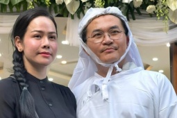 Bạn bè nghệ sĩ viếng mẹ MC Đại Nghĩa