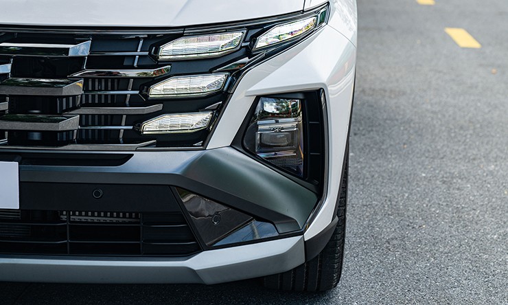 Giá xe Hyundai Tucson niêm yết và lăn bánh tháng 5/2025 - 4