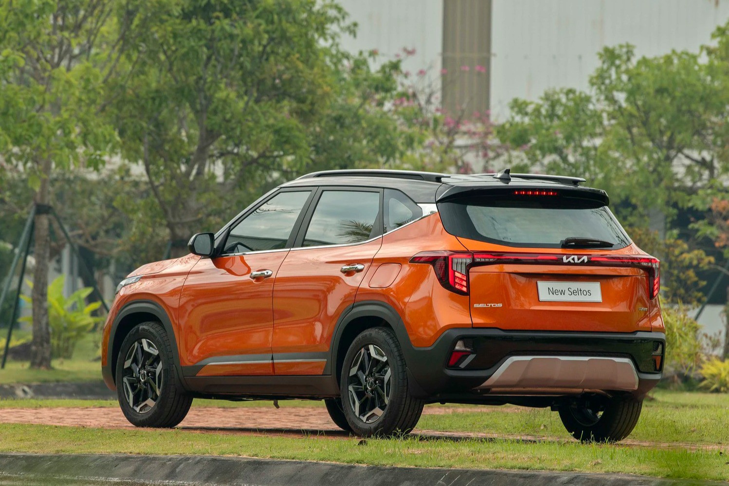 Kia Seltos trang bị động cơ 1.5 hút khí tự nhiên